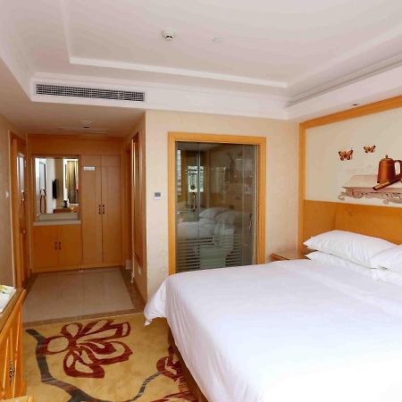 Vienna Hotel Zhongshan West District Экстерьер фото