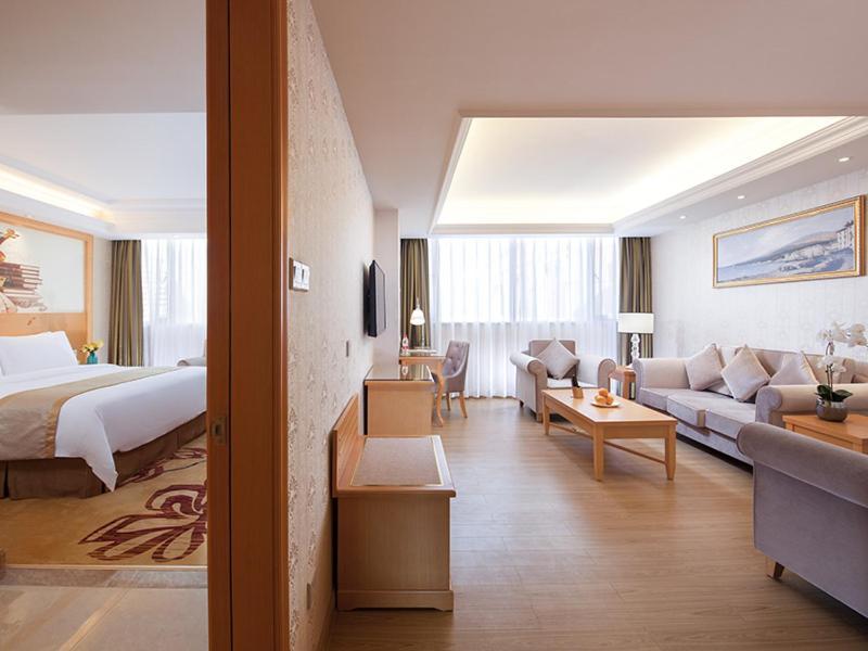 Vienna Hotel Zhongshan West District Экстерьер фото